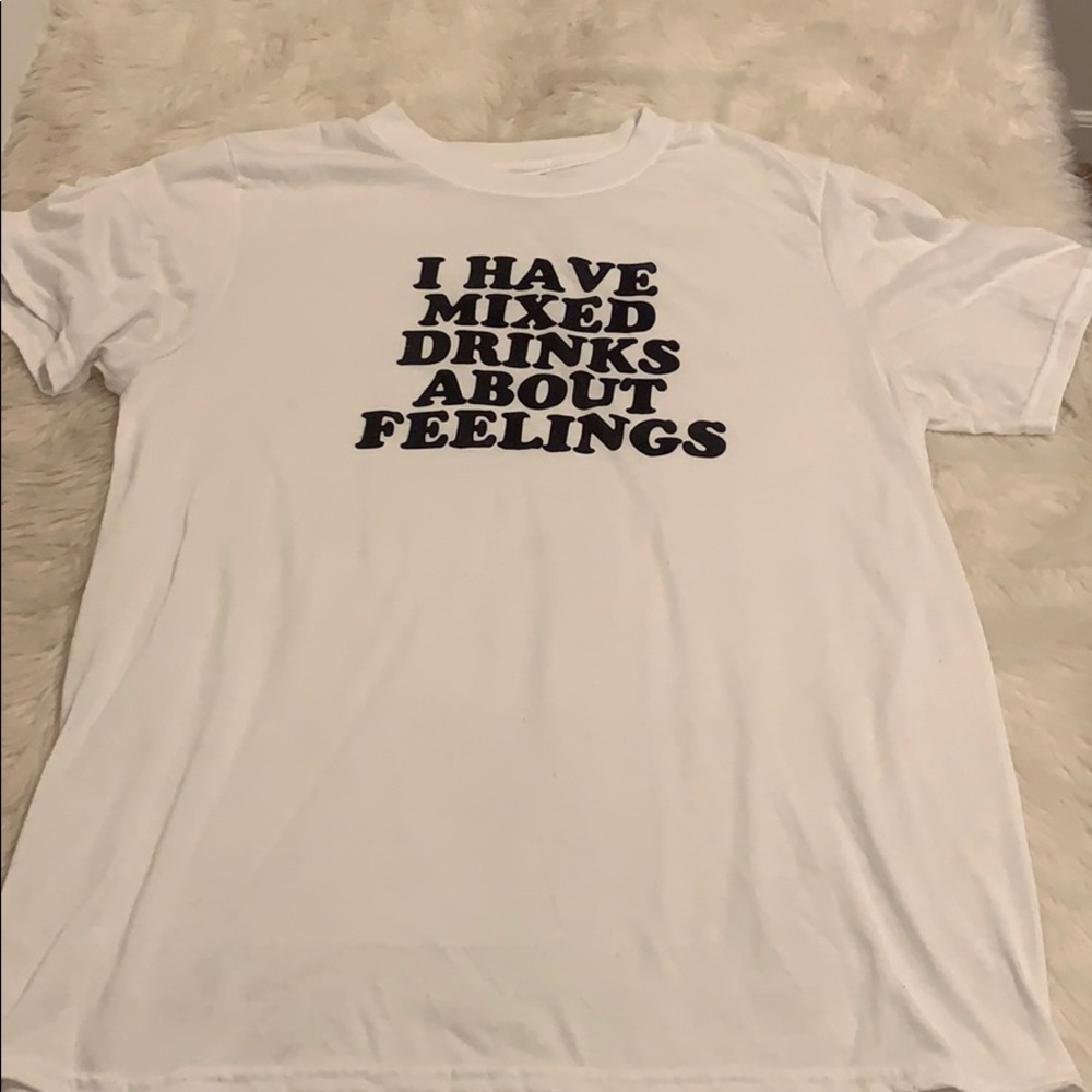 Sz L white graphic tee